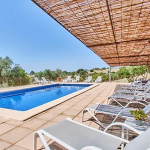 Riera Hotel